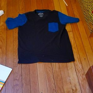 A t shirt size xl 👌